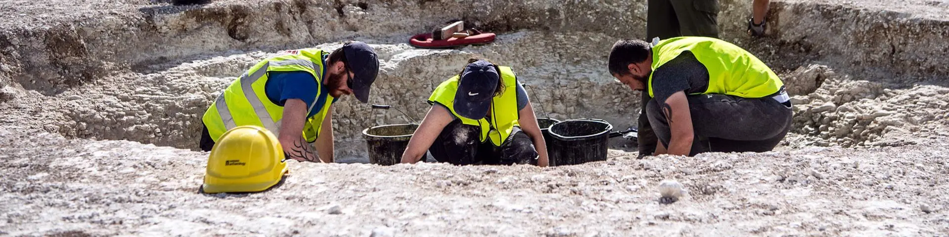 Veteran studentship holders from the University of Winchester excavating a Hessian Mercenary dugout in a collaboration between Pre-Construct Archaeology and Operation Nightingale at Barton Farm, Winchester, 2018.  Photo credit: Photography by Harvey Mills ARPS