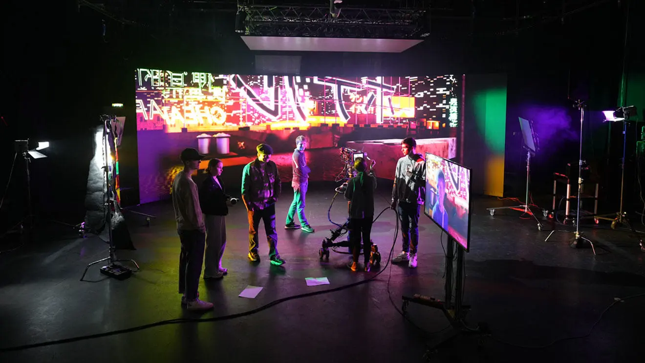 Students using the virtual production stage